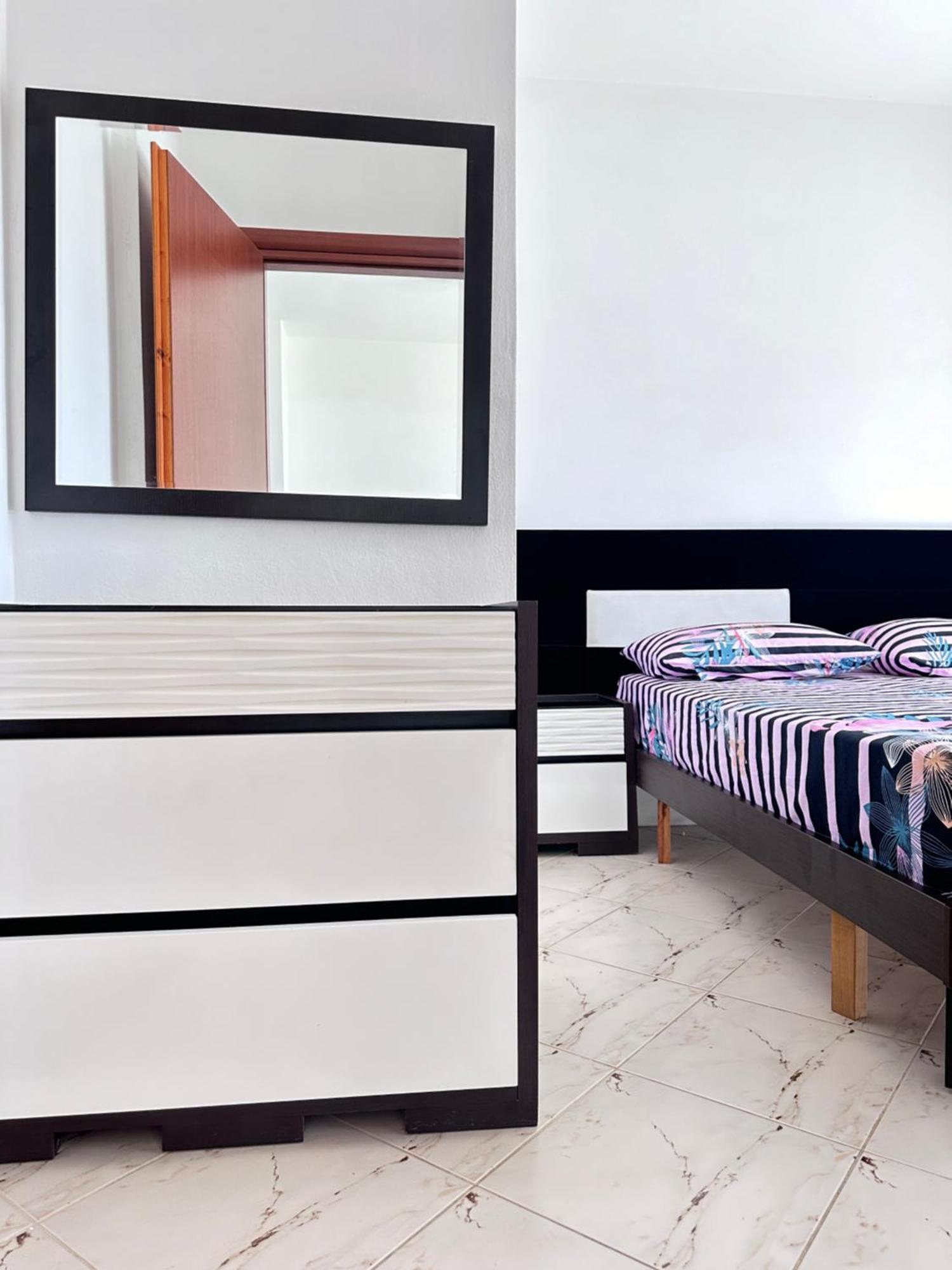 Tini Sea View Apartment Σαράντα Εξωτερικό φωτογραφία