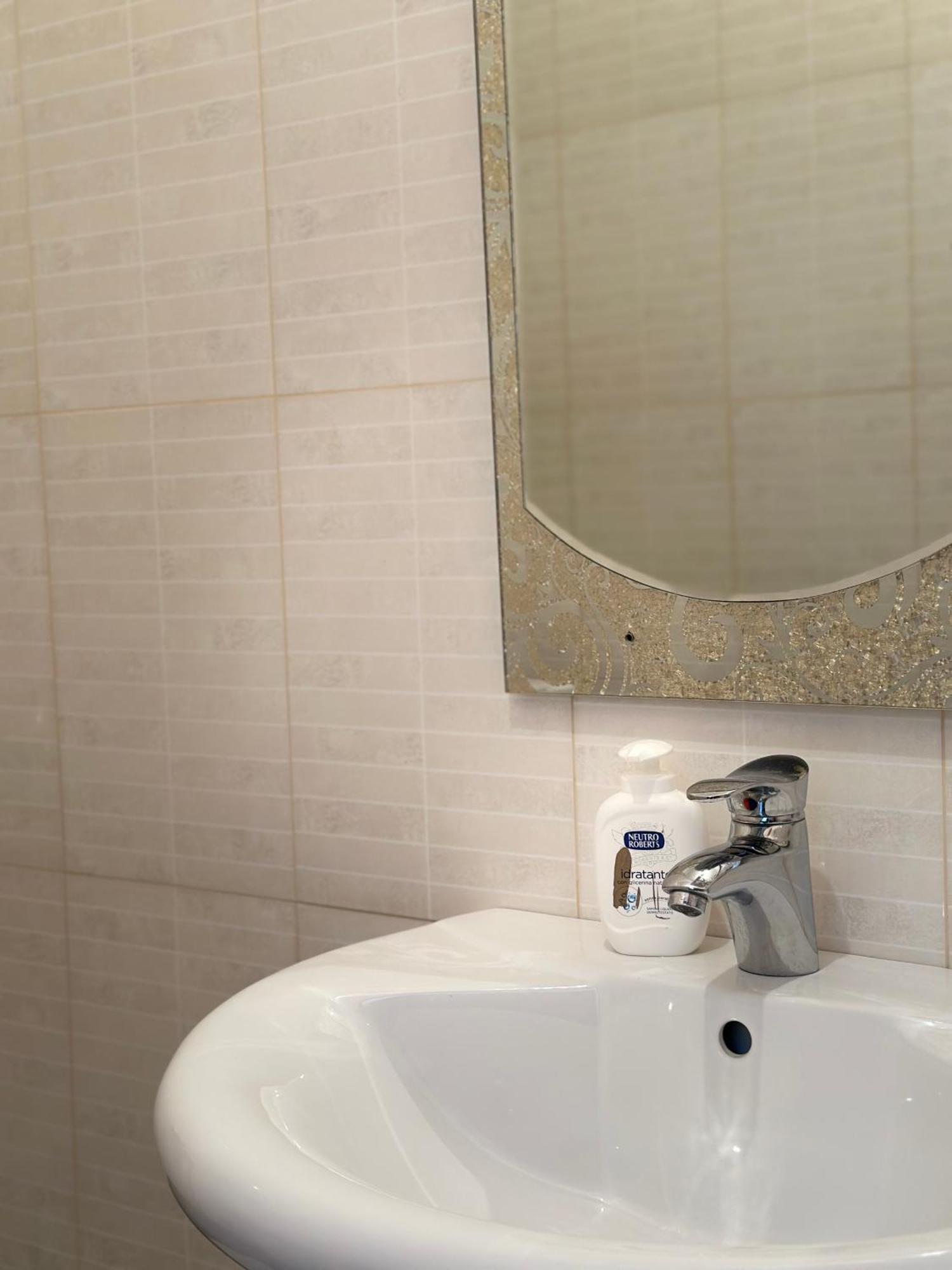 Tini Sea View Apartment Σαράντα Εξωτερικό φωτογραφία