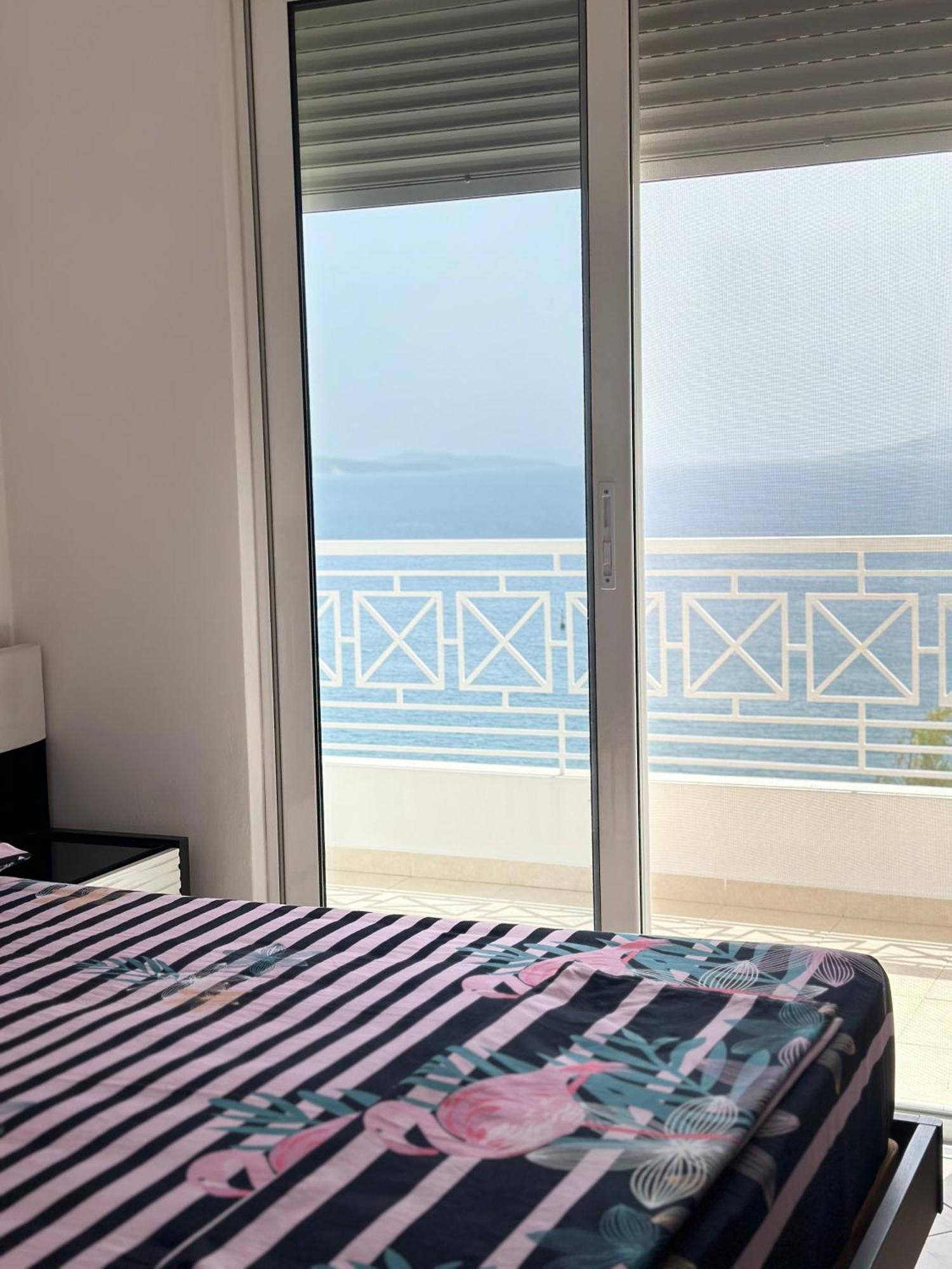 Tini Sea View Apartment Σαράντα Εξωτερικό φωτογραφία