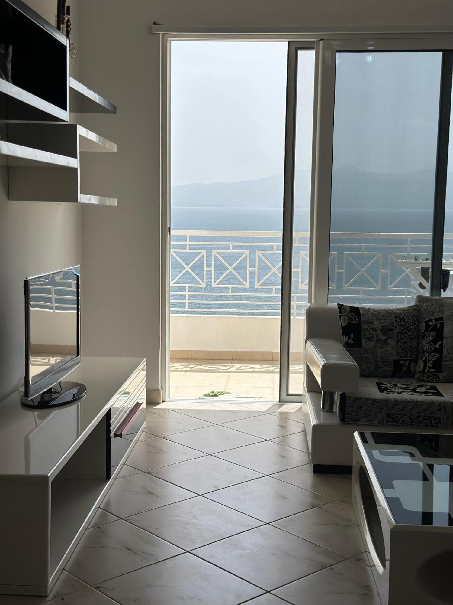 Tini Sea View Apartment Σαράντα Εξωτερικό φωτογραφία